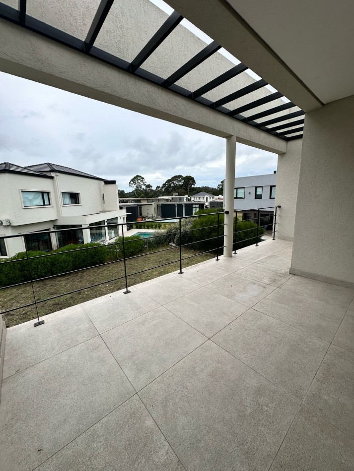 CASA 4 AMBIENTES EN RUMENCO JOVEN