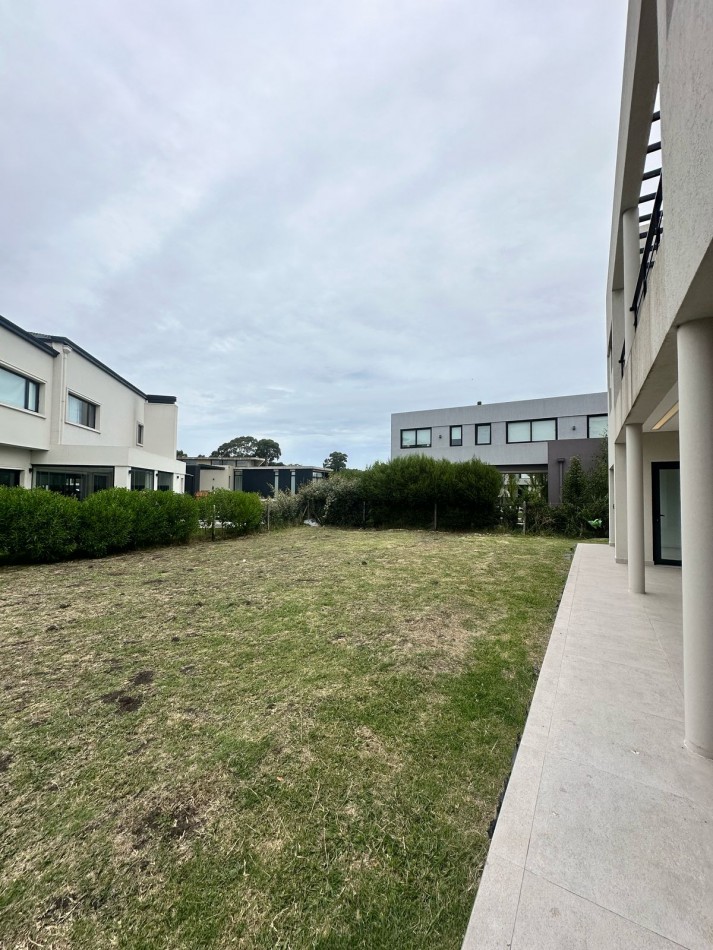 CASA 4 AMBIENTES EN RUMENCO JOVEN