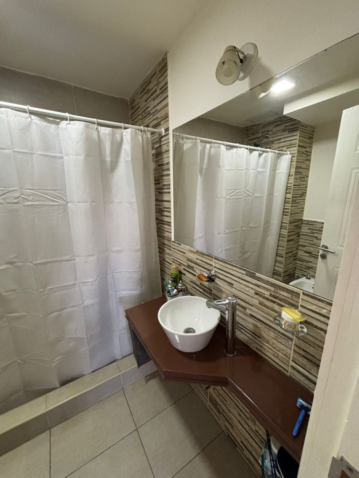 VENTA DEPARTAMENTO 2 AMBIENTES CON COCHERA EDIFICIO LE TEMPS