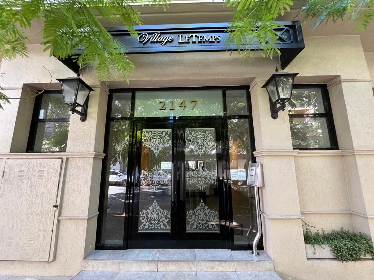 VENTA DEPARTAMENTO 2 AMBIENTES CON COCHERA EDIFICIO LE TEMPS