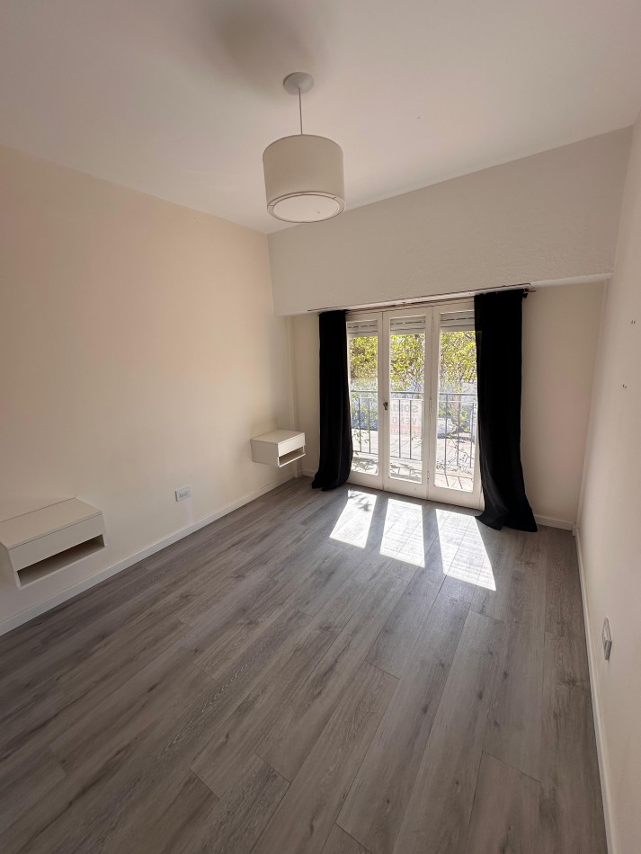 DEPARTAMENTO 3 AMBIENTES CON BALCON EN LA PERLA