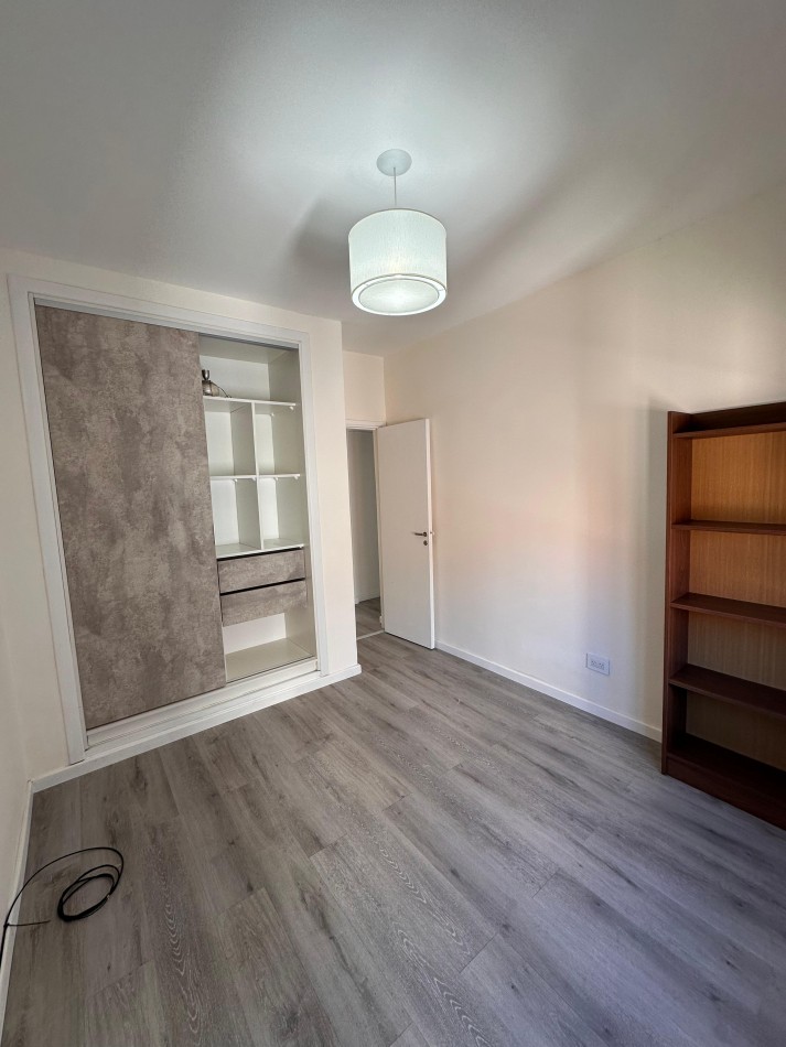 DEPARTAMENTO 3 AMBIENTES CON BALCON EN LA PERLA