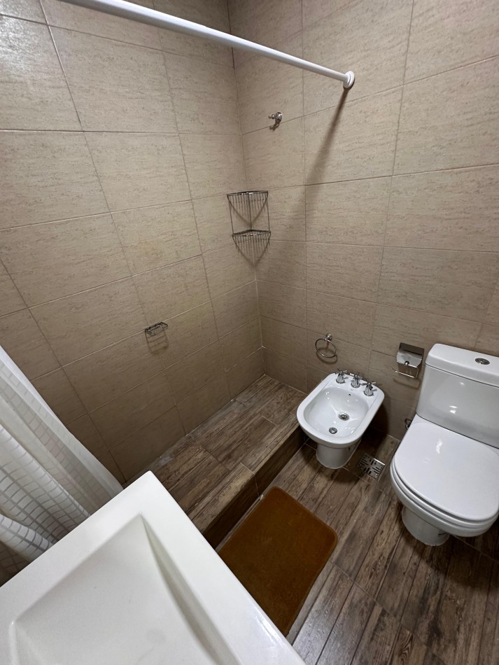 DEPARTAMENTO 3 AMBIENTES CON BALCON EN LA PERLA