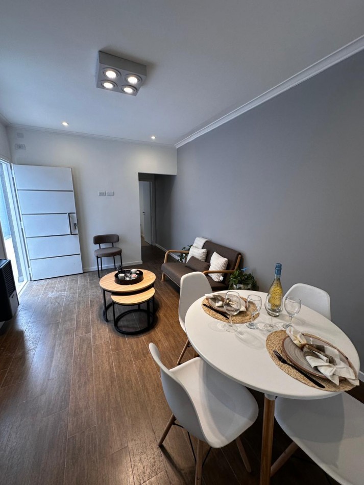 PH 2 AMBIENTES CON PATIO RECICLADO EN LA PERLA