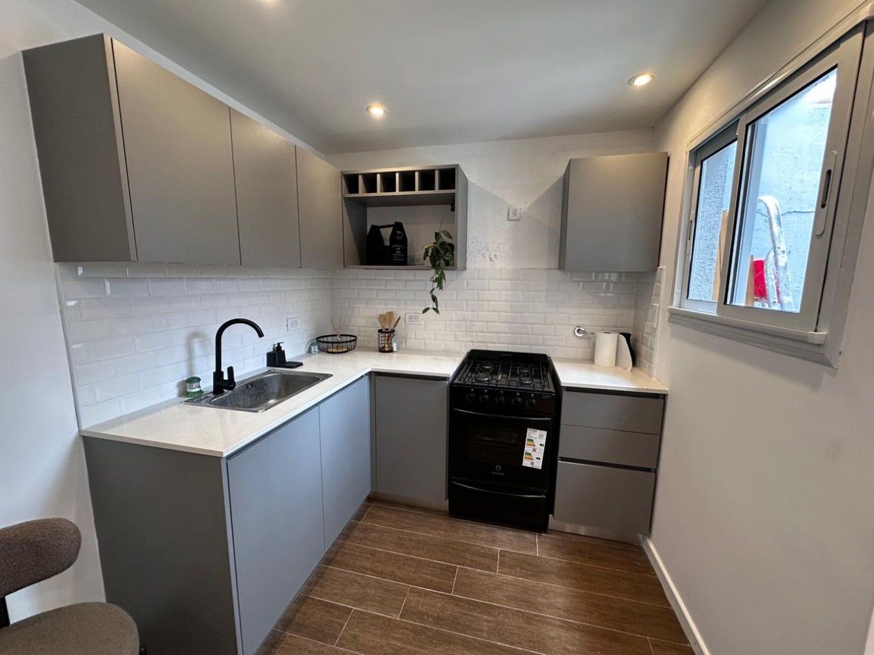 PH 2 AMBIENTES CON PATIO RECICLADO EN LA PERLA