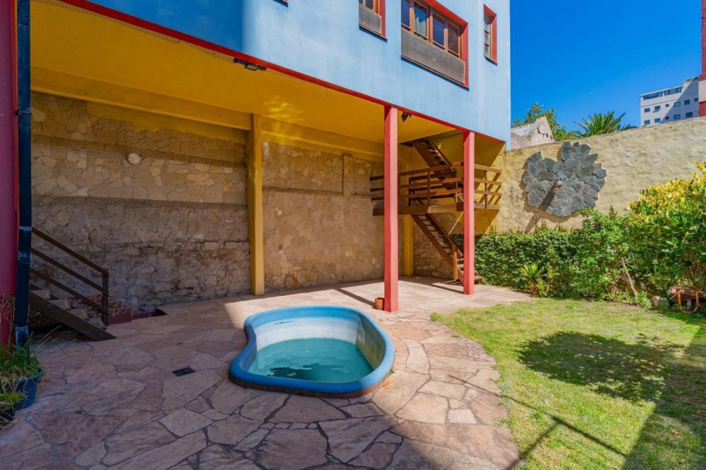 VENTA IMPORTANTE CHALET EN LA PERLA