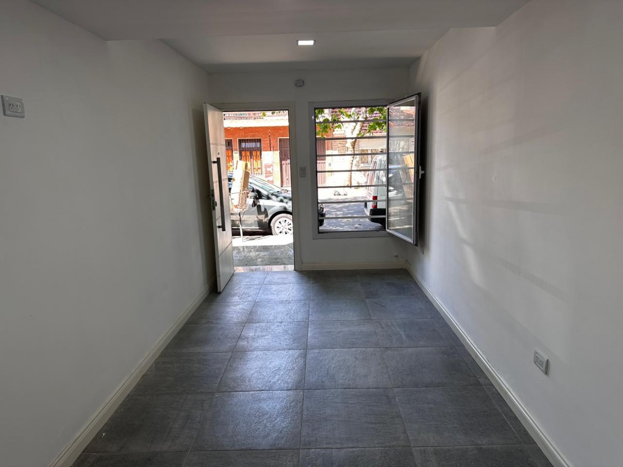 VENTA PH 3 AMBIENTES A LA CALLE 