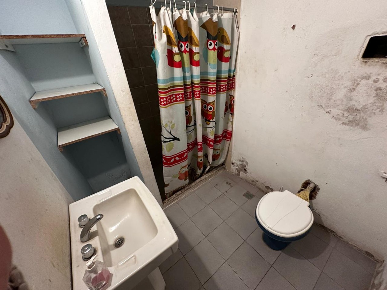 VENTA CASA 3 AMBIENTES CON PARQUE