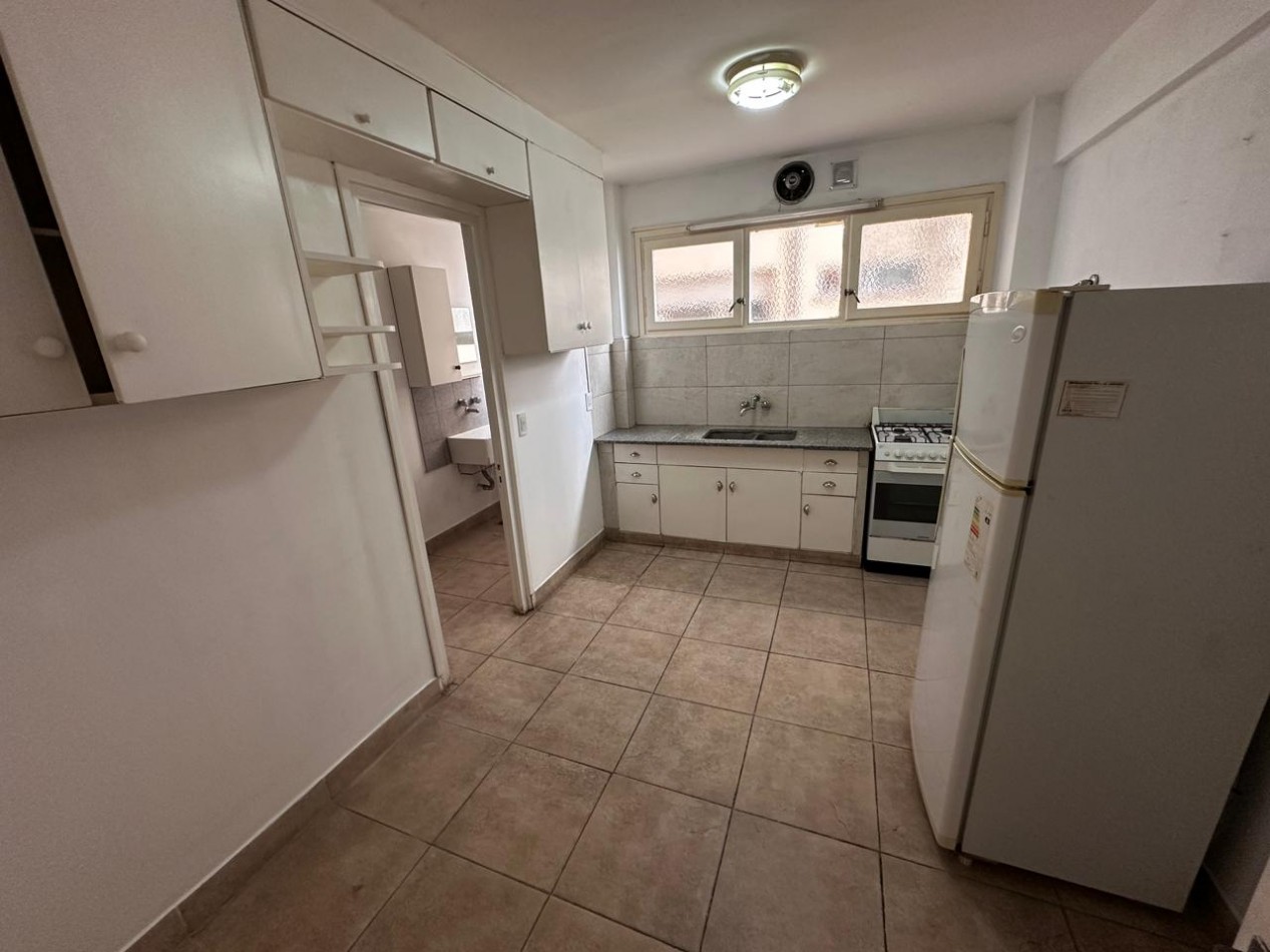 VENTA DEPARTAMENTO 2 AMBIENTES CON DEPENDENCIA Y BALCON