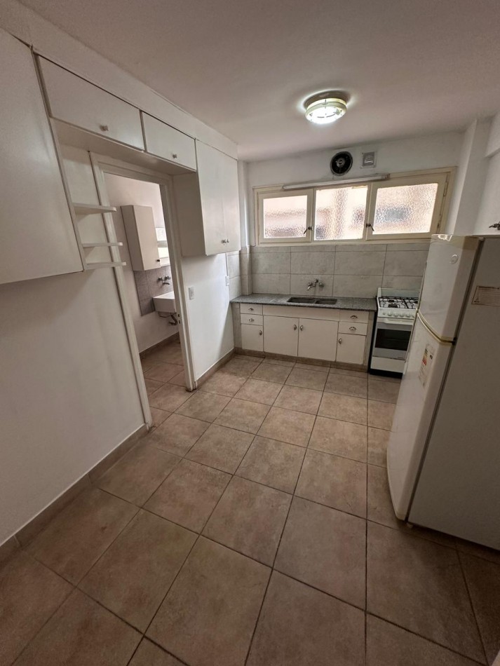 VENTA DEPARTAMENTO 2 AMBIENTES CON DEPENDENCIA Y BALCON