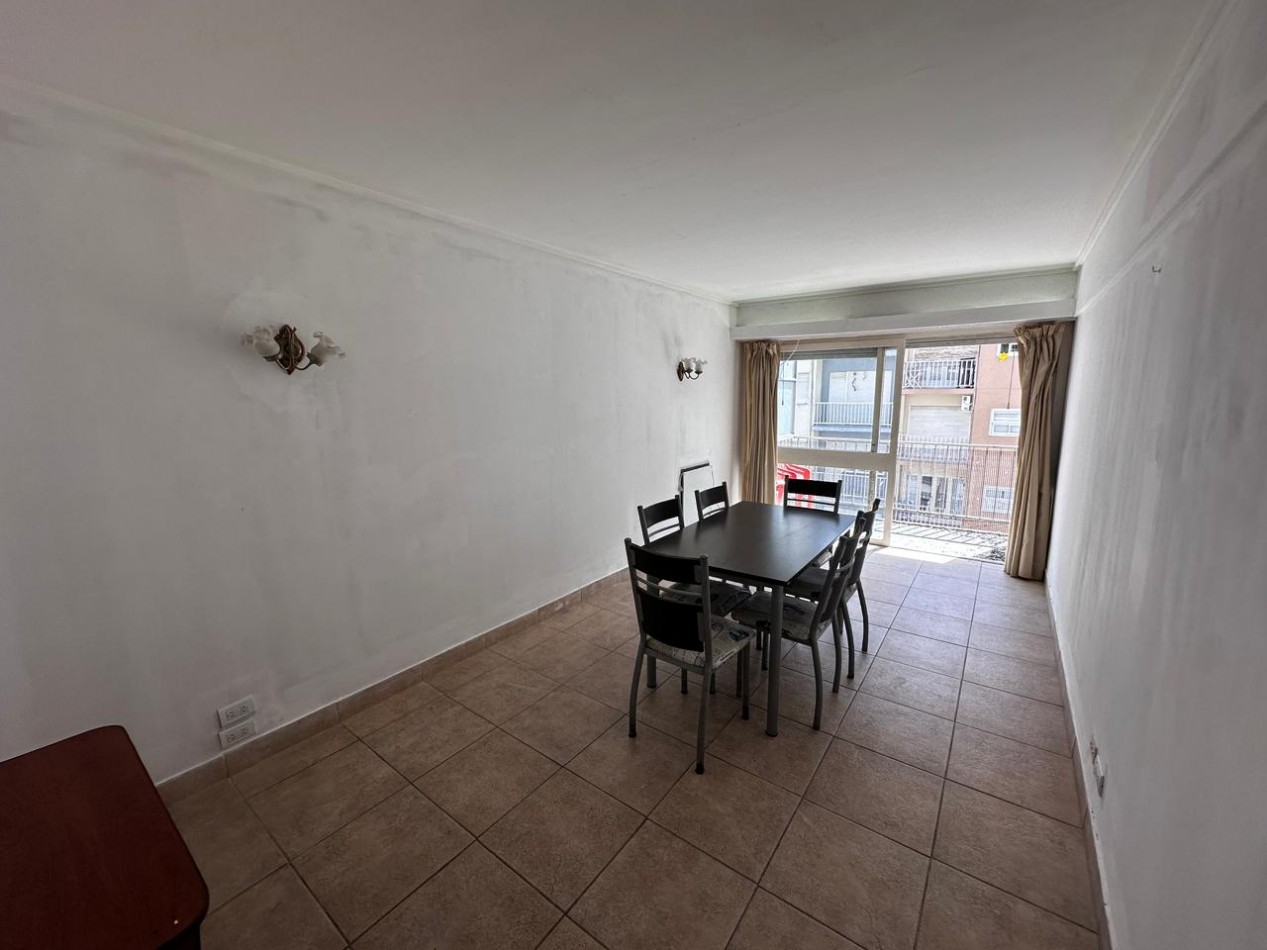 VENTA DEPARTAMENTO 2 AMBIENTES CON DEPENDENCIA Y BALCON