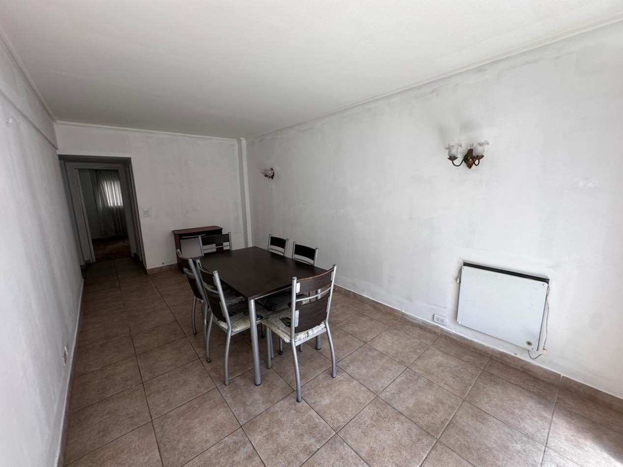 VENTA DEPARTAMENTO 2 AMBIENTES CON DEPENDENCIA Y BALCON