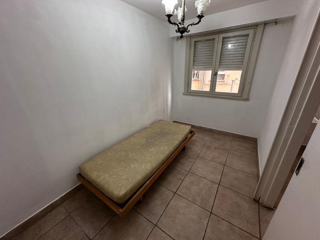 VENTA DEPARTAMENTO 2 AMBIENTES CON DEPENDENCIA Y BALCON