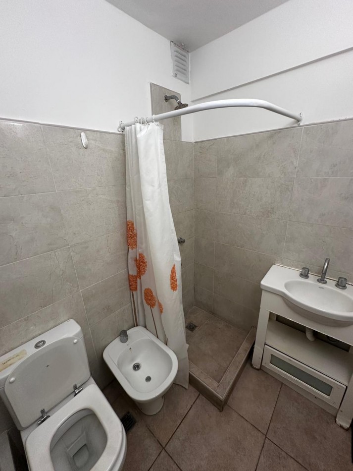 VENTA DEPARTAMENTO 2 AMBIENTES CON DEPENDENCIA Y BALCON