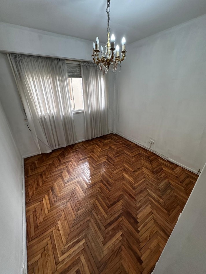 VENTA DEPARTAMENTO 2 AMBIENTES CON DEPENDENCIA Y BALCON