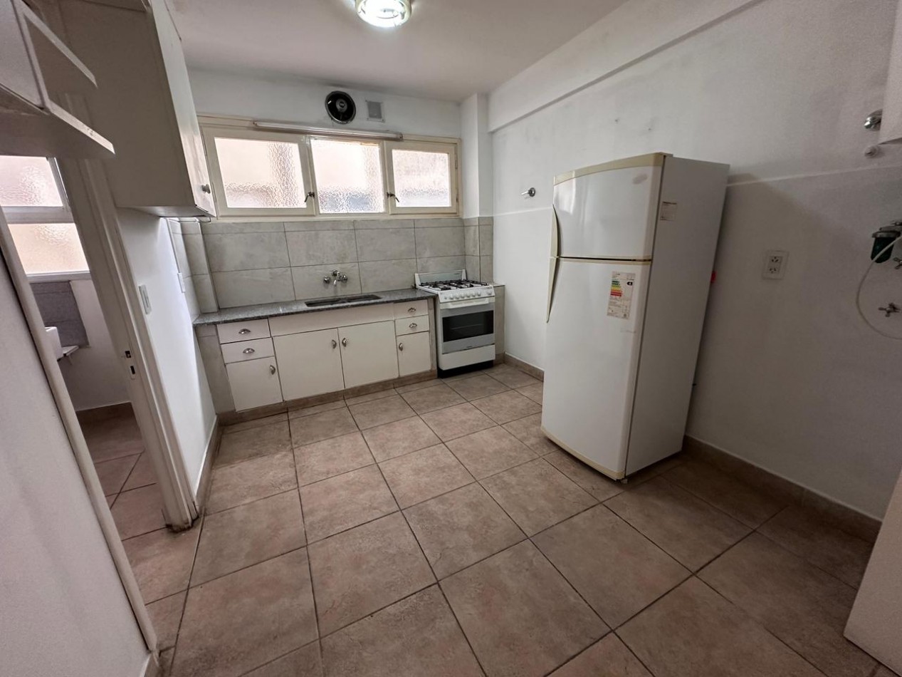 VENTA DEPARTAMENTO 2 AMBIENTES CON DEPENDENCIA Y BALCON