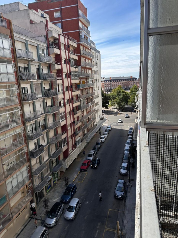 VENTA DEPARTAMENTO 2 AMBIENTES CON DEPENDENCIA Y BALCON