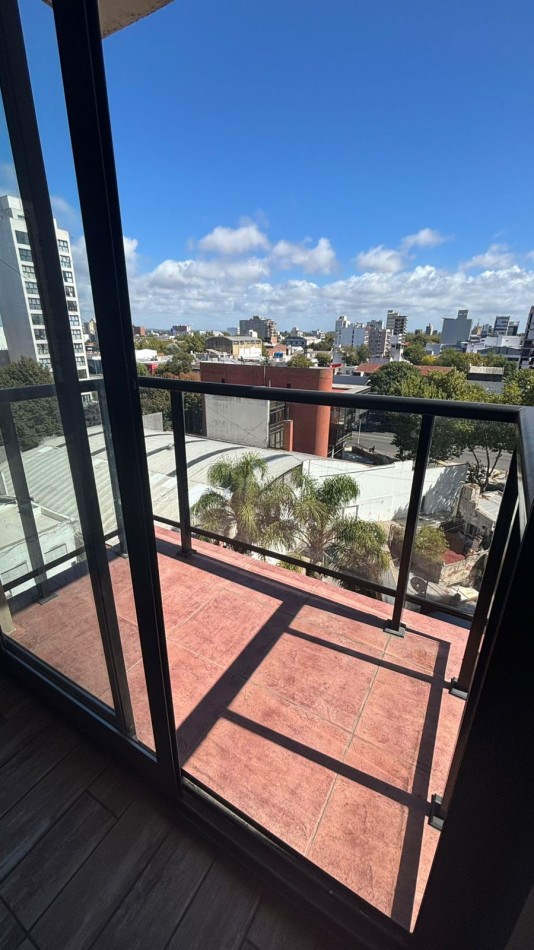 VENTA DEPARTAMENTO 2 AMBIENTES CON COCHERA EDIFICIO LE TEMPS