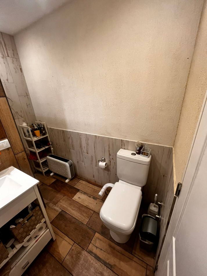 VENTA CASA 4 AMBIENTES + DEPARTAMENTO