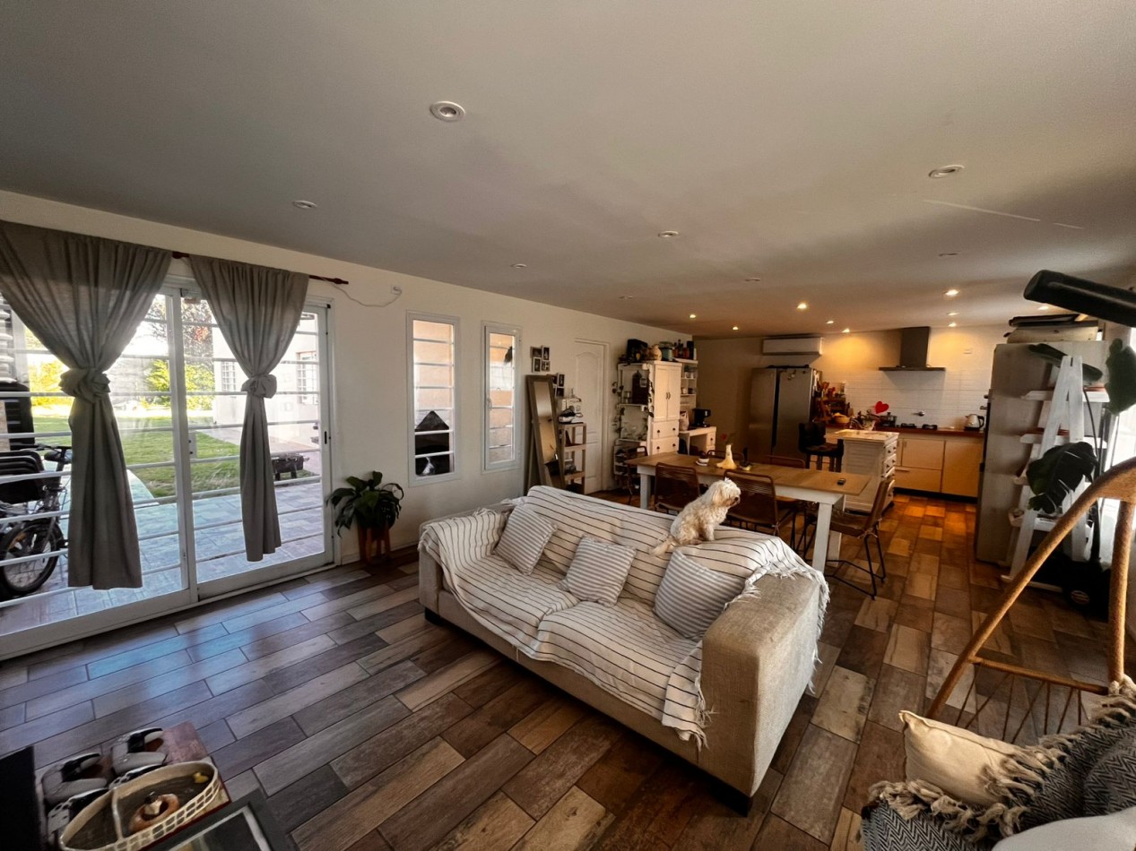 VENTA CASA 4 AMBIENTES + DEPARTAMENTO