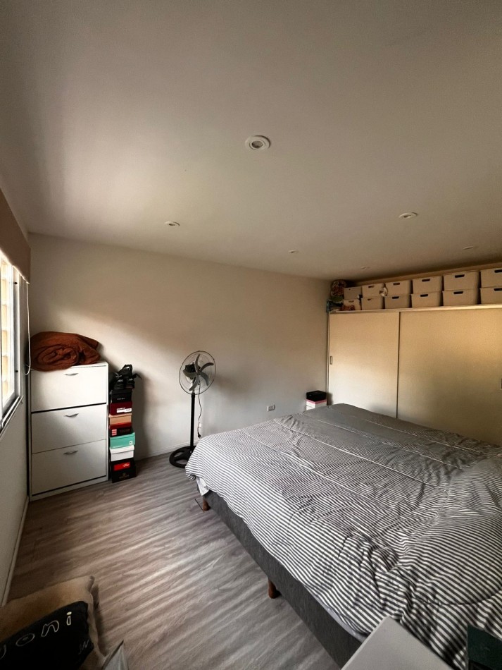 VENTA CASA 4 AMBIENTES + DEPARTAMENTO