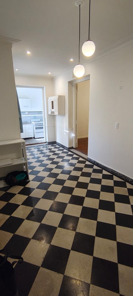 ALQUILER PH DE 2 AMBIENTES ZONA LA PERLA