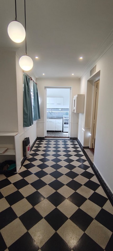 ALQUILER PH DE 2 AMBIENTES ZONA LA PERLA