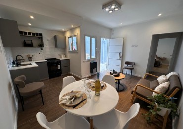 PH 2 AMBIENTES CON PATIO RECICLADO EN LA PERLA